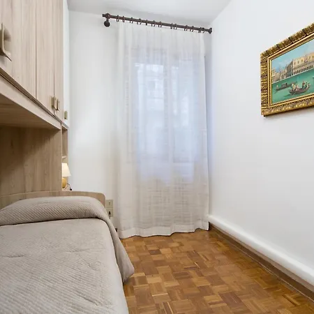 アパート At 2 Minutes From San Marco Square ヴェネツィア