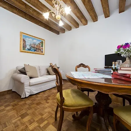 At 2 Minutes From San Marco Square Appartement Venetië
