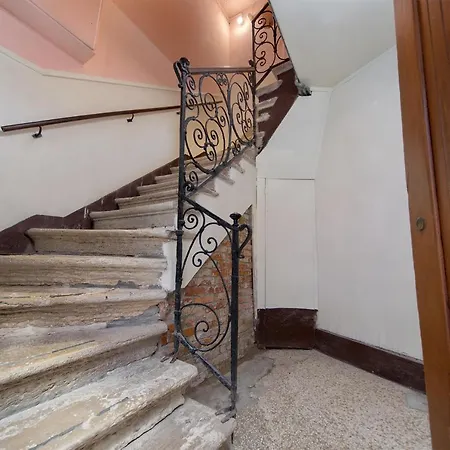 Daire At 2 Minutes From San Marco Square Venedik