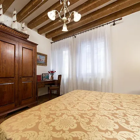Apartment At 2 Minutes From San Marco Square